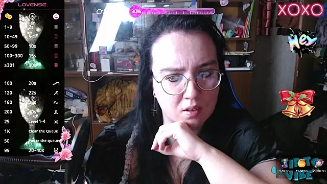 Snapshot of LeonaHarrison chatting on 01.31.25 LeonaHarrison online show from 01.31.25