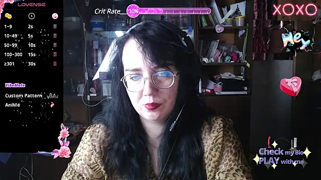 Snapshot of LeonaHarrison chatting on 03.22.25 LeonaHarrison online show from 03.22.25