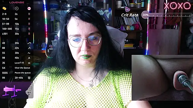 Snapshot of LeonaHarrison chatting on 10.09.25 LeonaHarrison online show from 10.09.25