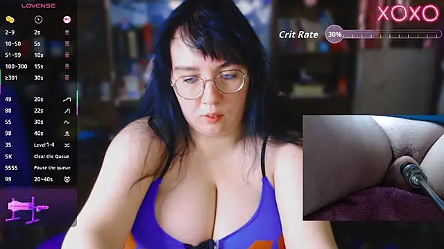 Snapshot of LeonaHarrison chatting on 10.25.25 LeonaHarrison online show from 10.25.25