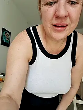 KiraXTender online show from 04.06.26