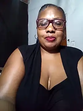 Snapshot of YELLOW_BONE chatting on 03.03.25 YELLOW BONE online show from 03.03.25