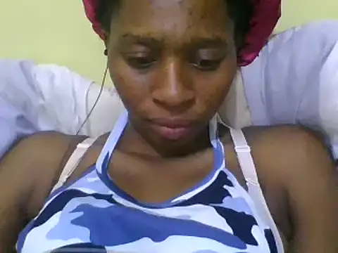 Snapshot of sabssexy chatting on 12.17.24 sabssexy online show from 12.17.24