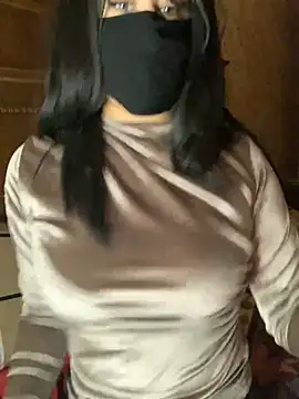 Snapshot of Taimaaa chatting on 12.30.24 Taimaaa online show from 12.30.24