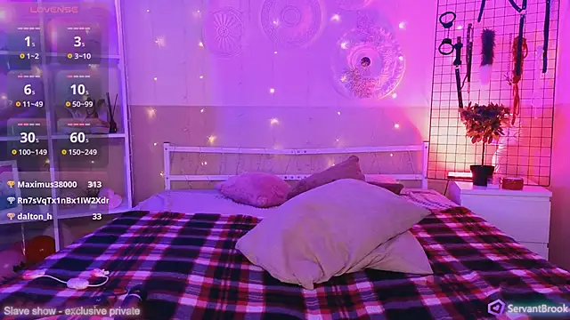 ServantBrook online show from 02.04.25