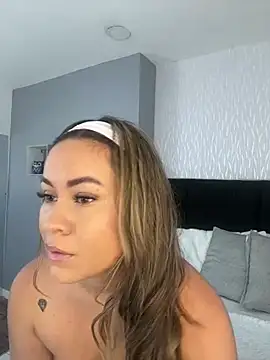 Snapshot of TaylorEvanss chatting on 02.24.25 TaylorEvanss online show from 02.24.25