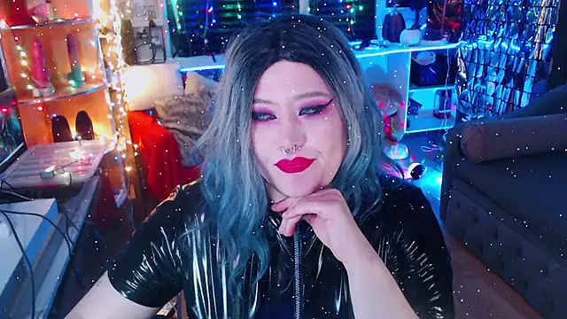 wickedxqueen online show from 01.14.25