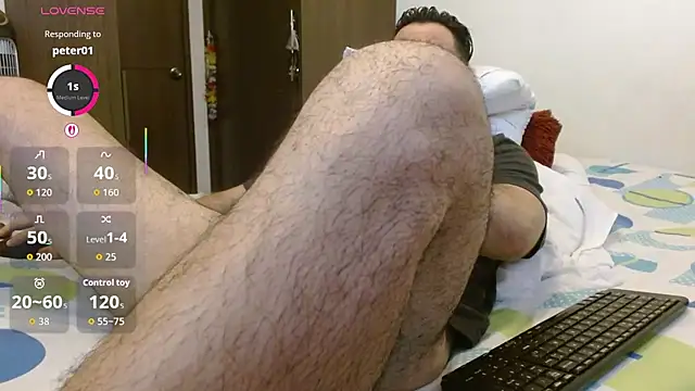 Snapshot of rodrher81 chatting on 10.02.25 rodrher81 online show from 10.02.25