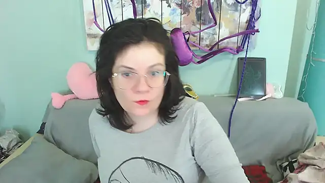 EverlyRays online show from 12.21.24