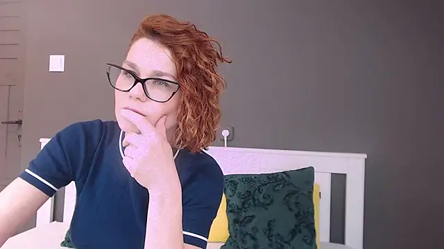 Snapshot of AugustStormS chatting on 01.25.25 AugustStormS online show from 01.25.25