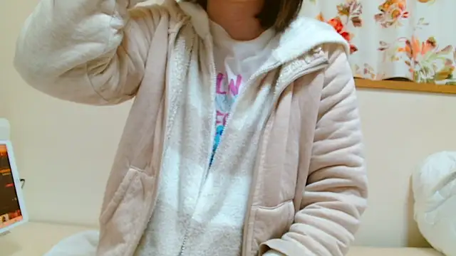 Snapshot of liliyRiSAcha-n chatting on 02.04.26 liliyRiSAcha-n online show from 02.04.26