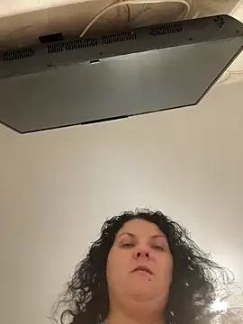 Taisia W online show from 12.17.24