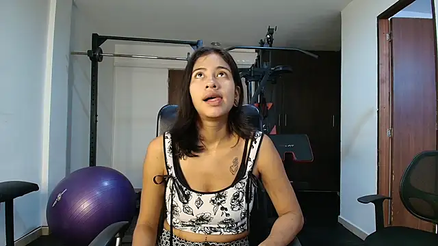 JuliKim  online show from 09.15.25