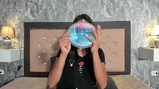 JuliKim  online show from 02.09.26