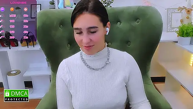  Eliizabeth  online show from 10.08.25