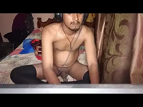 Snapshot of Sexypavi09 chatting on 09.23.25 Sexypavi09 online show from 09.23.25