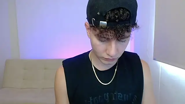 Snapshot of adrian_morelly chatting on 07.17.26 adrian morelly online show from 07.17.26