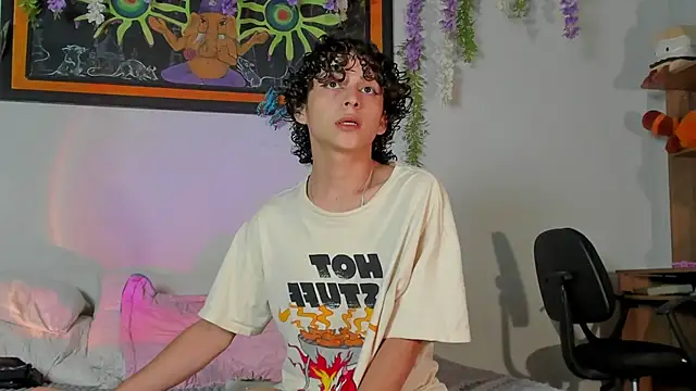 Cherry boy 18 online show from 03.20.25