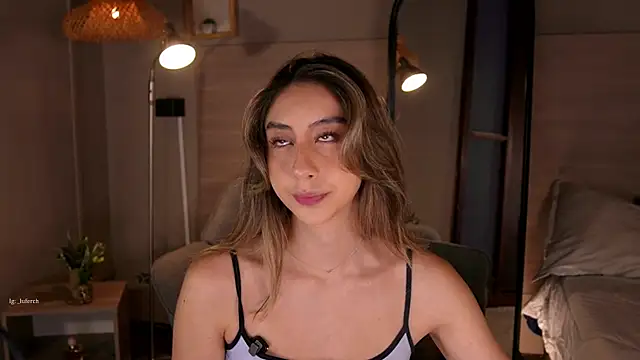 Snapshot of lua_ferch__ chatting on 07.25.26 lua ferch online show from 07.25.26
