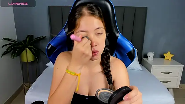 nataly rodri online show from 01.17.25