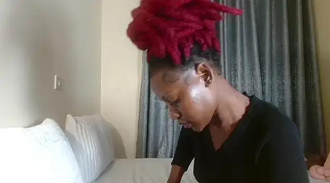 Snapshot of Elegant_Ebony chatting on 02.24.25 Elegant Ebony online show from 02.24.25