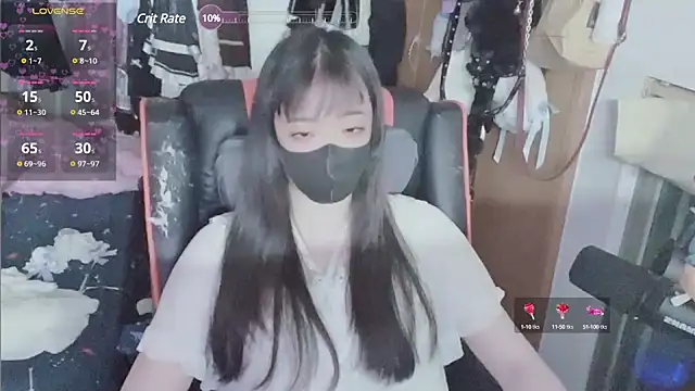 Snapshot of z23002 chatting on 02.27.25 z23002 online show from 02.27.25