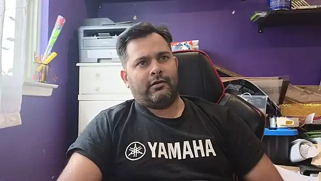 Snapshot of Sakhtlaundaz chatting on 03.12.25 Sakhtlaundaz online show from 03.12.25