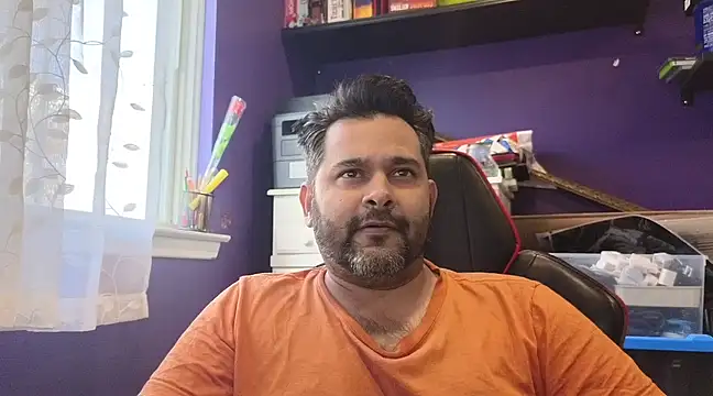 Snapshot of Sakhtlaundaz chatting on 03.22.25 Sakhtlaundaz online show from 03.22.25