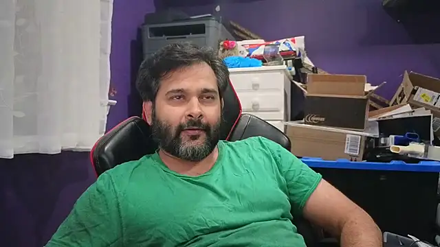 Snapshot of Sakhtlaundaz chatting on 09.14.25 Sakhtlaundaz online show from 09.14.25