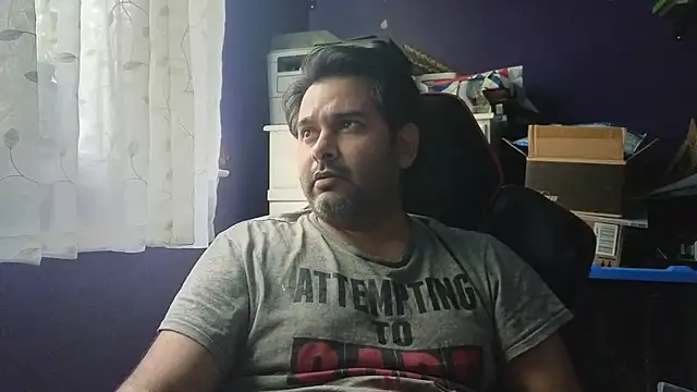 Snapshot of Sakhtlaundaz chatting on 09.23.25 Sakhtlaundaz online show from 09.23.25