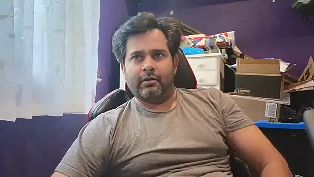 Snapshot of Sakhtlaundaz chatting on 09.24.25 Sakhtlaundaz online show from 09.24.25