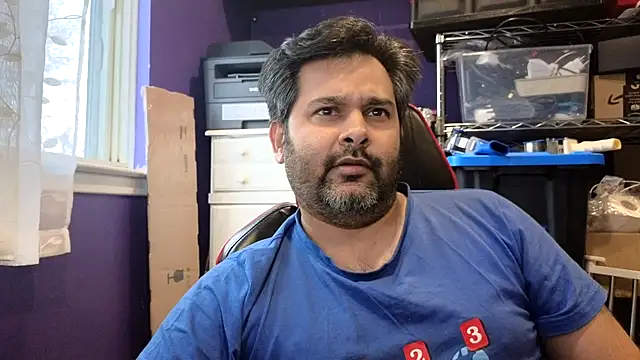 Snapshot of Sakhtlaundaz chatting on 04.16.26 Sakhtlaundaz online show from 04.16.26