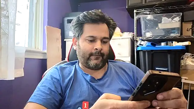 Snapshot of Sakhtlaundaz chatting on 04.16.26 Sakhtlaundaz online show from 04.16.26