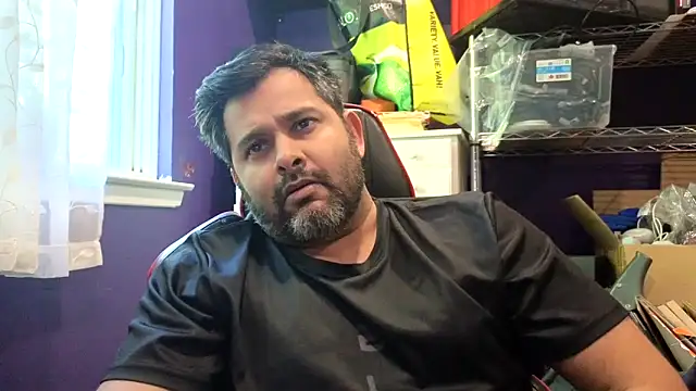 Snapshot of Sakhtlaundaz chatting on 05.29.26 Sakhtlaundaz online show from 05.29.26