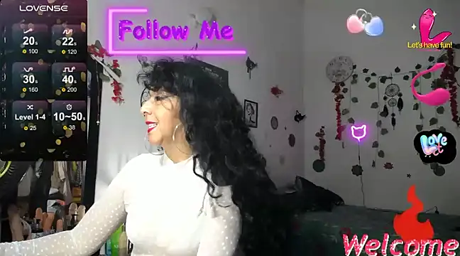 Snapshot of YourWhoreXX chatting on 02.07.25 YourWhoreXX online show from 02.07.25