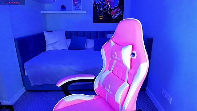 Lexi Split online show from 02.11.25