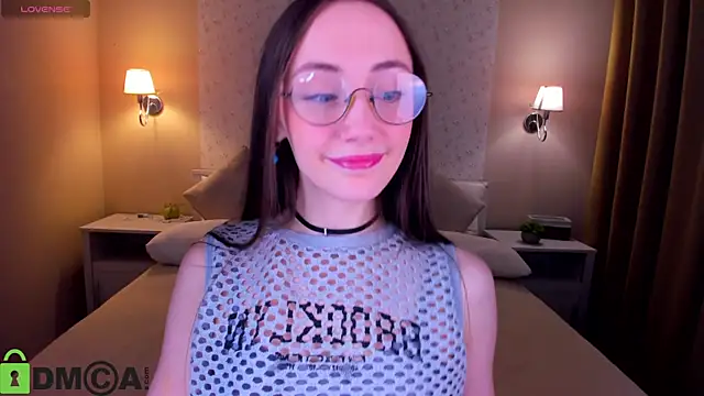 Lexi Split online show from 05.19.26