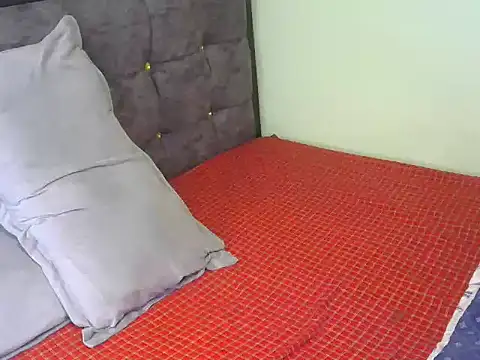 TerryAssqueen254 online show from 02.26.25