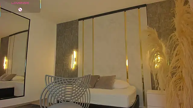 Snapshot of riley_sierra chatting on 09.23.25 riley sierra online show from 09.23.25