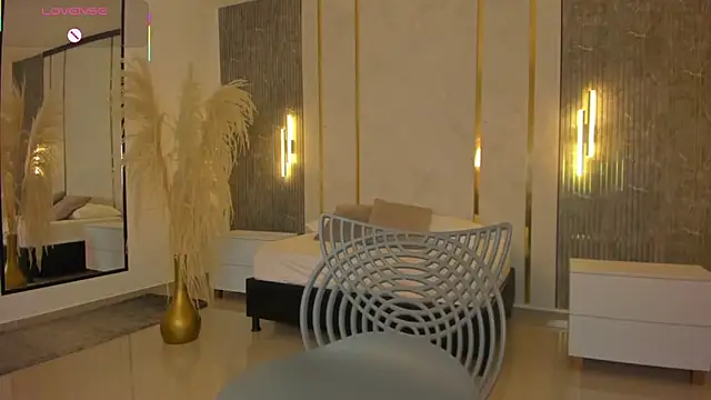 Snapshot of riley_sierra chatting on 09.24.25 riley sierra online show from 09.24.25