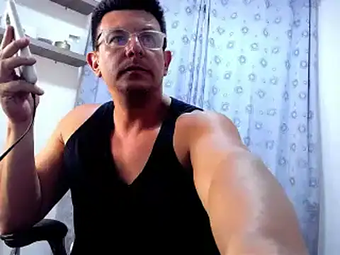 Snapshot of pedropicapi chatting on 03.11.25 pedropicapi online show from 03.11.25