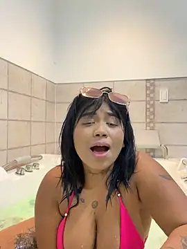 Emily restrepo online show from 01.04.25