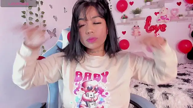 Emily restrepo online show from 02.15.25