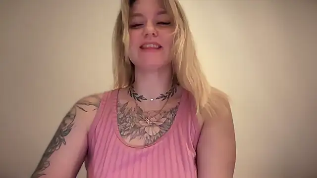 Snapshot of Isabel-Bailey chatting on 12.06.24 Isabel-Bailey online show from 12.06.24