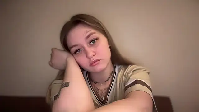 Snapshot of Isabel-Bailey chatting on 01.14.25 Isabel-Bailey online show from 01.14.25