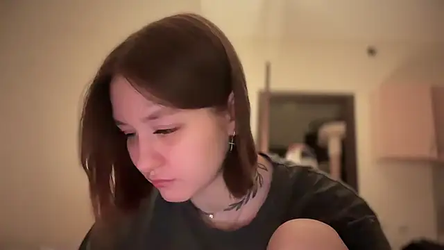 Snapshot of Isabel-Bailey chatting on 02.13.25 Isabel-Bailey online show from 02.13.25