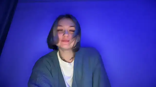 Snapshot of Isabel-Bailey chatting on 10.31.25 Isabel-Bailey online show from 10.31.25