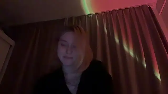 Snapshot of Isabel-Bailey chatting on 04.02.26 Isabel-Bailey online show from 04.02.26