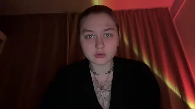 Snapshot of Isabel-Bailey chatting on 04.06.26 Isabel-Bailey online show from 04.06.26