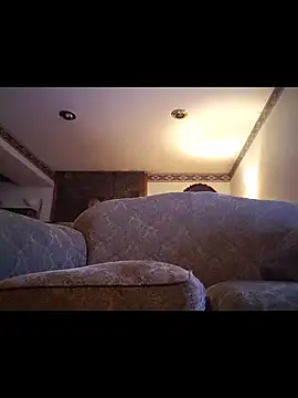 Snapshot of Cushington chatting on 04.13.26 Cushington online show from 04.13.26